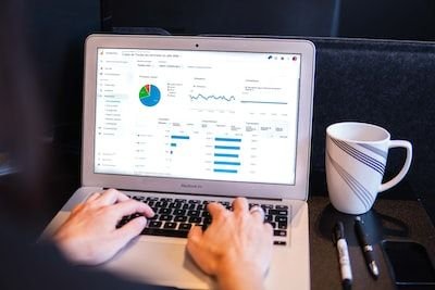 Combien gagne un consultant SEO en 2023 ?