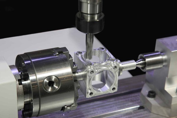 Comment l'aluminium est-il devenu l'allié incontournable de l'industrie moderne ?