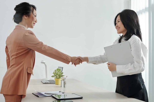 Quelles sont les pratiques locales en gestion des ressources humaines en Martinique ?